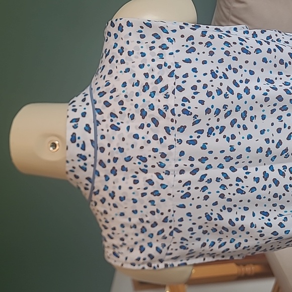 Cabi Camilla leopard shirt dress,  size Medium - Picture 6 of 10